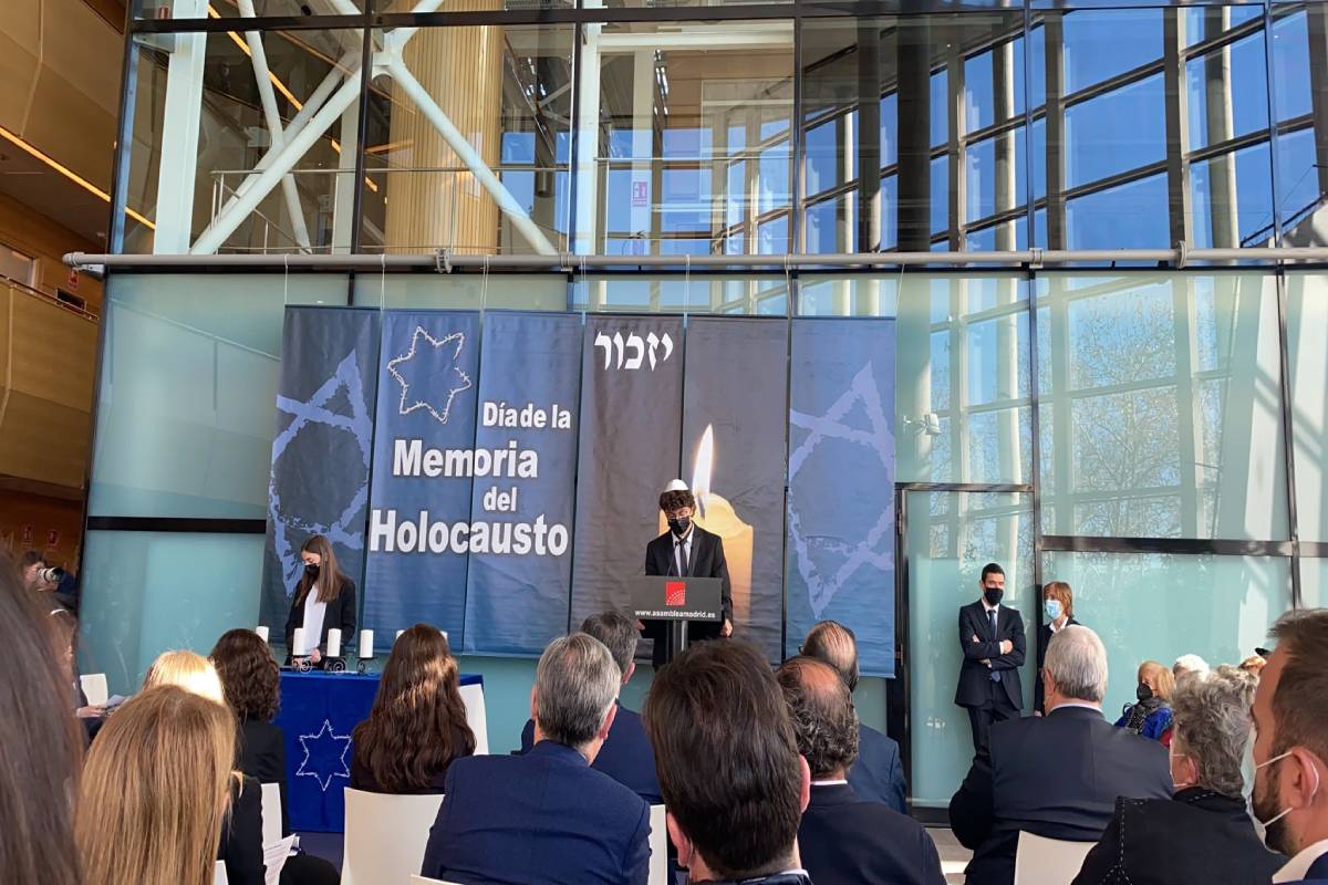 Acto de recuerdo del Holocausto en la Asamblea de Madrid